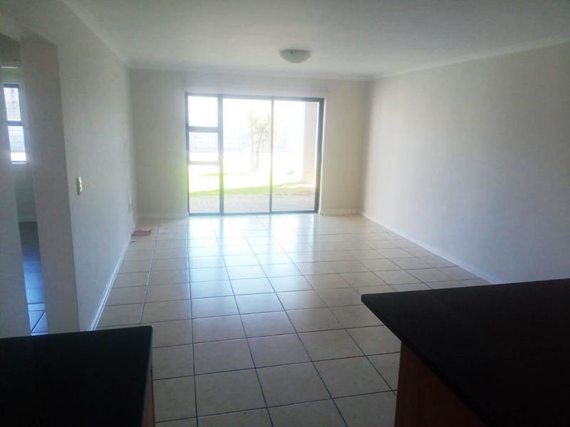 2 Bedroom Property for Sale in Somerset West Western Cape